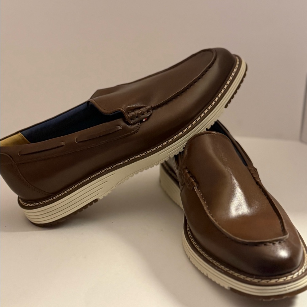 Tommy Hilfiger Brown Leather Loafers Men’s 10
